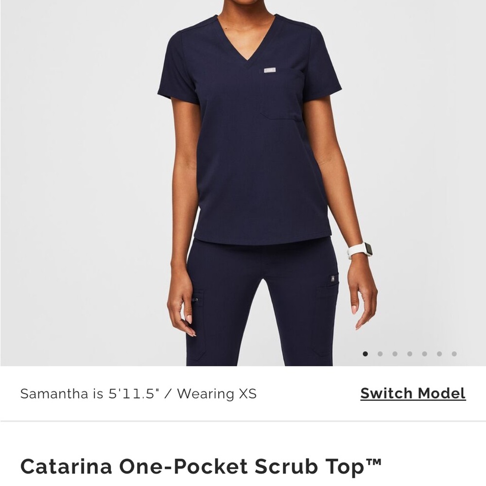 Figs Catarina one pocket scrub top navy blue